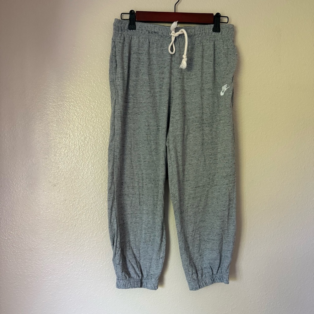 NIKE Heather Gray Cropped Joggers